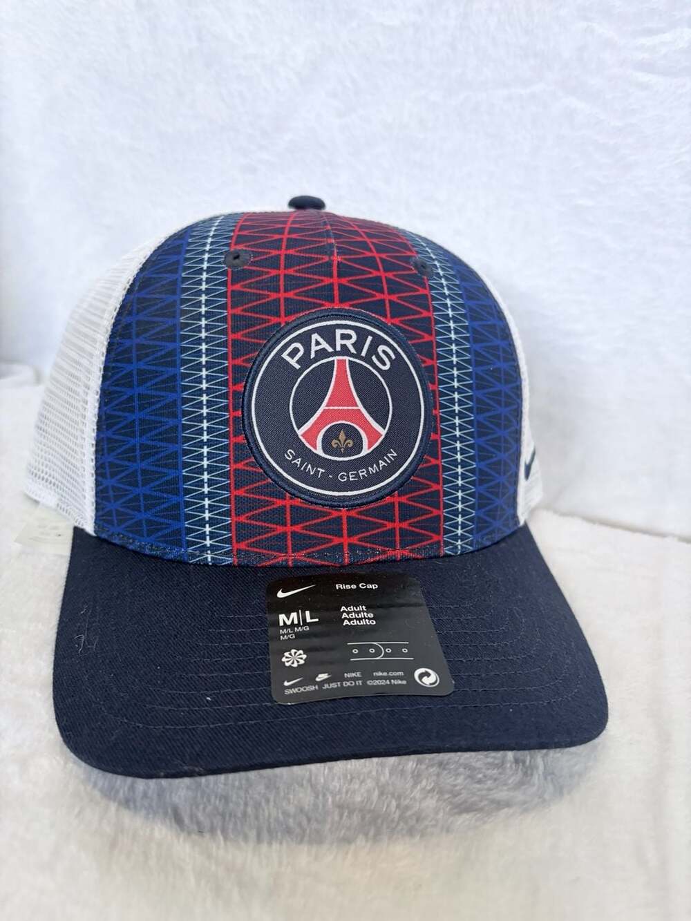 Nike Paris Saint-Germain Rise Cap Size M/L Navy Trucker Hat